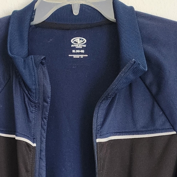 Athletic Works Men's Tract Jacket Full Zip Front with Pockets Size XL (46-48) - Picture 3 of 11